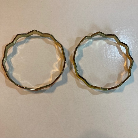 Gold Tone Metal and Enamel Chevron Bangles. Yellow and Orange. - Picture 2 of 9